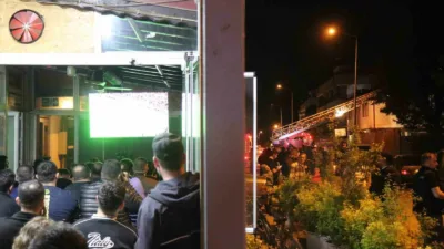 Fenerbahçe arasında oynan derbiyi izlemesi dikkat çekti. Edinilen bilgiye göre,