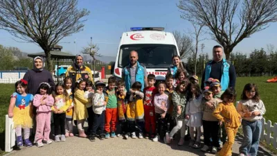 DÜZCE(İHA) – Düzce Körpeşler Anaokulu öğrencilerine ağız ve diş sağlığı