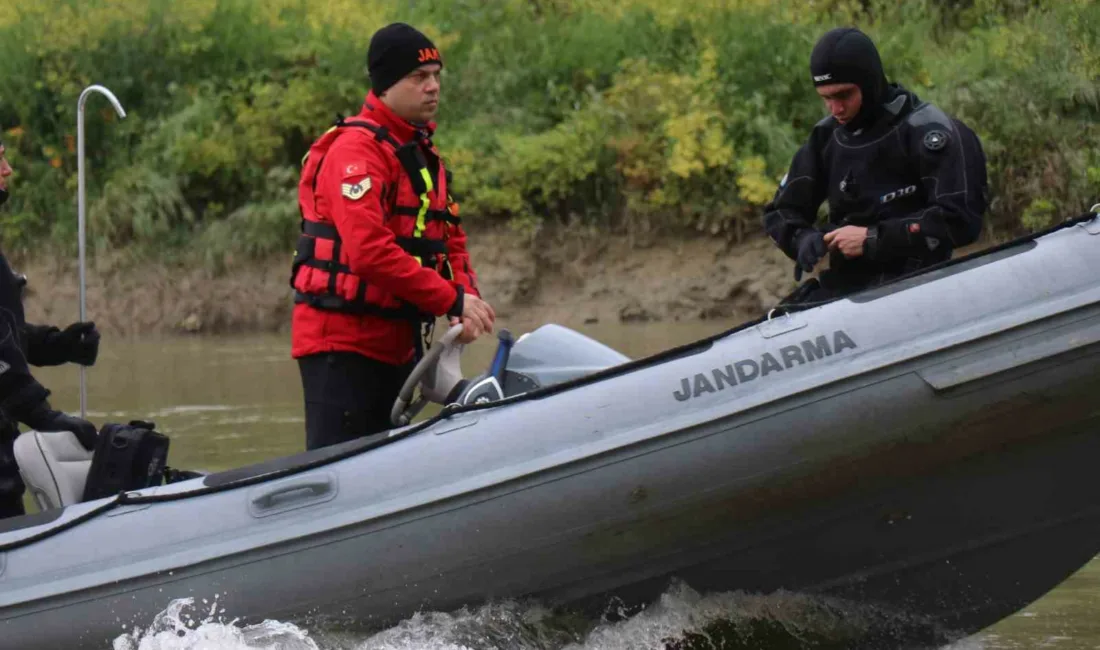 Sakarya’nın Erenler ilçesinde balık tuttuğu esnada dengesini kaybederek Sakarya Nehri’ne