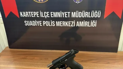 Kocaeli’de seyir halindeki araçtan ateş açılması neticesinde bir kişi tutuklanırken,