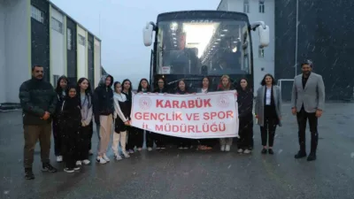 Karabük’ten gençler “110. Yılında 110 Bin Gençle: Bir Destandır Çanakkale”