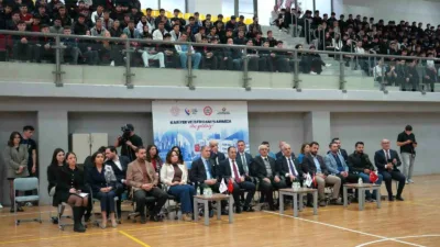Kocaeli’nin Gebze ilçesinde düzenlenen “4. Geleneksel Kariyer ve İstihdam Fuarı”nda