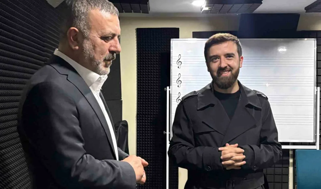 Sincan Belediyesi Türk Musikisi Konservatuvarı’nda Mevlan Kurtishi öğrencilerle buluştu. ‘Aşkın