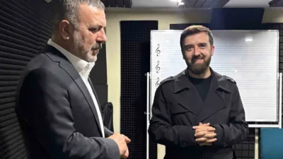 Sincan Belediyesi Türk Musikisi Konservatuvarı’nda Mevlan Kurtishi öğrencilerle buluştu. ‘Aşkın