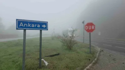Türkiye’nin önemli geçiş güzergahlarından D-100 Karayolu’nun Bolu Dağı geçişinde yağış