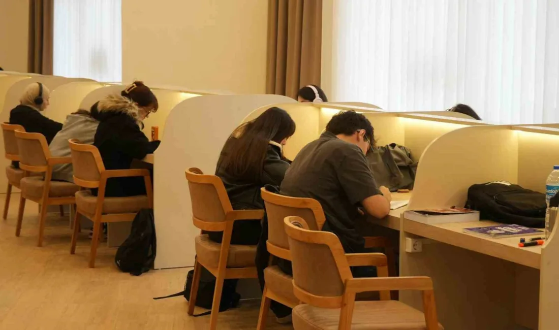 Düzce Belediye Başkanı Dr. Faruk Özlü tarafından şehre kazandırılan kütüphaneler