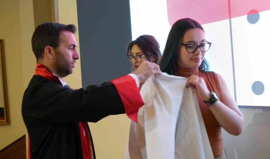 Kastamonu Üniversitesi Veteriner Fakültesi’nde eğitim gören 160 öğrenci, beyaz önlüklerini