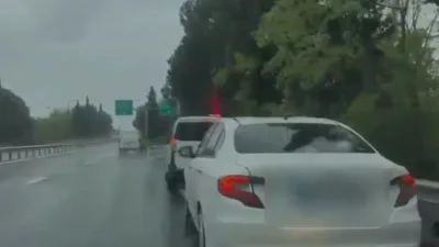 Sakarya’da düzenlenen silah kaçakçılığı operasyonunda, İstanbul’dan temin ettikleri ruhsatsız silahları