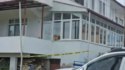 Zonguldak’ta kız arkadaşının “3 kişi geldi bıçakladı” ihbarının ardından olay