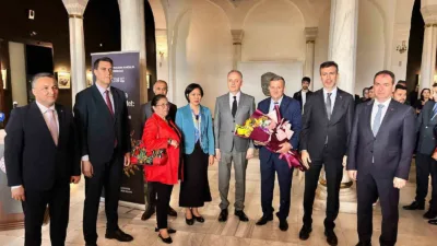 Kültür ve Turizm Bakanlığı koordinasyonunda, Türkiye genelindeki 60 müzeden derlenen