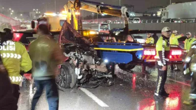 Ankara’nın Pursaklar ilçesinde 4 aracın karıştığı zincirleme trafik kazasında 3’ü