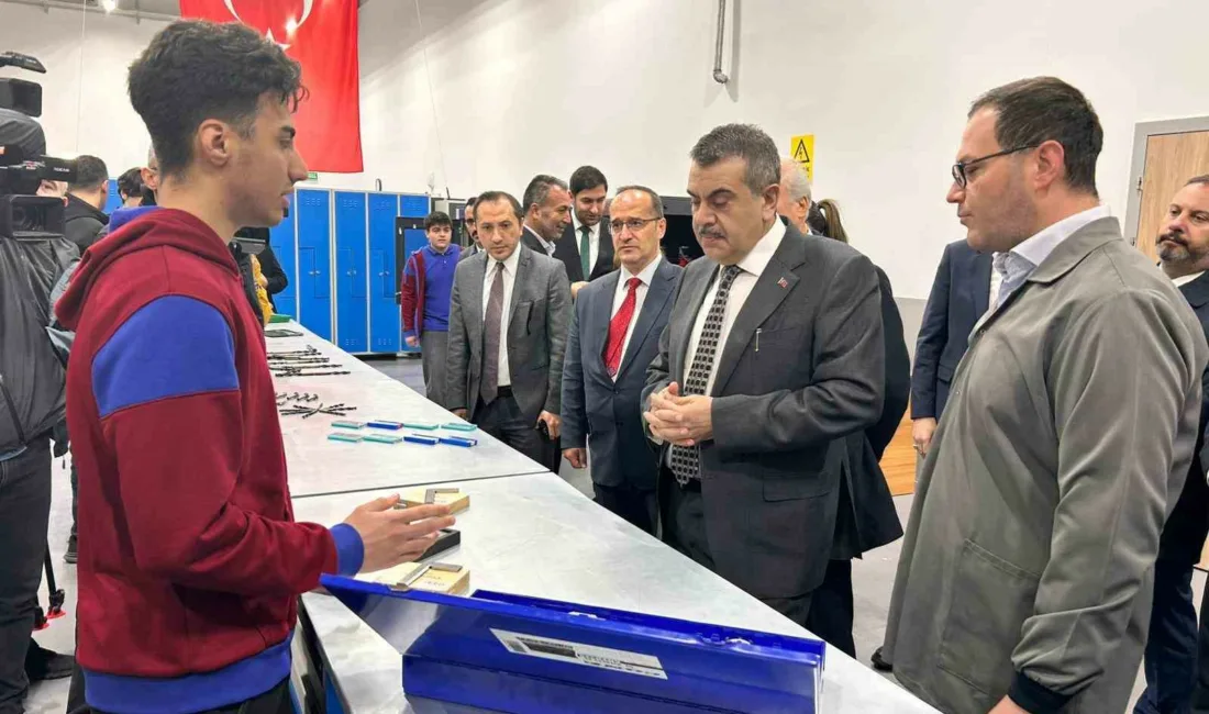 Milli Eğitim Bakanı Yusuf Tekin, okullarda, öğrencilerin daha donanımlı yetişmesini