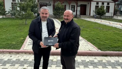 Kurban Bayramı münasebetiyle mahalle muhtarlarını ziyaret ederek bayramlarını kutlayan Pursaklar