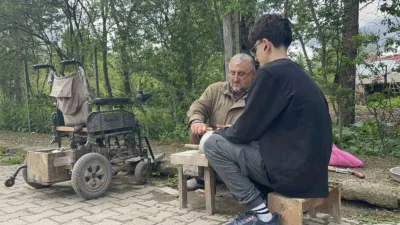 Kastamonu’nun İhsangazi ilçesinde bedensel engelli baba, 5 yıldır oğluyla birlikte
