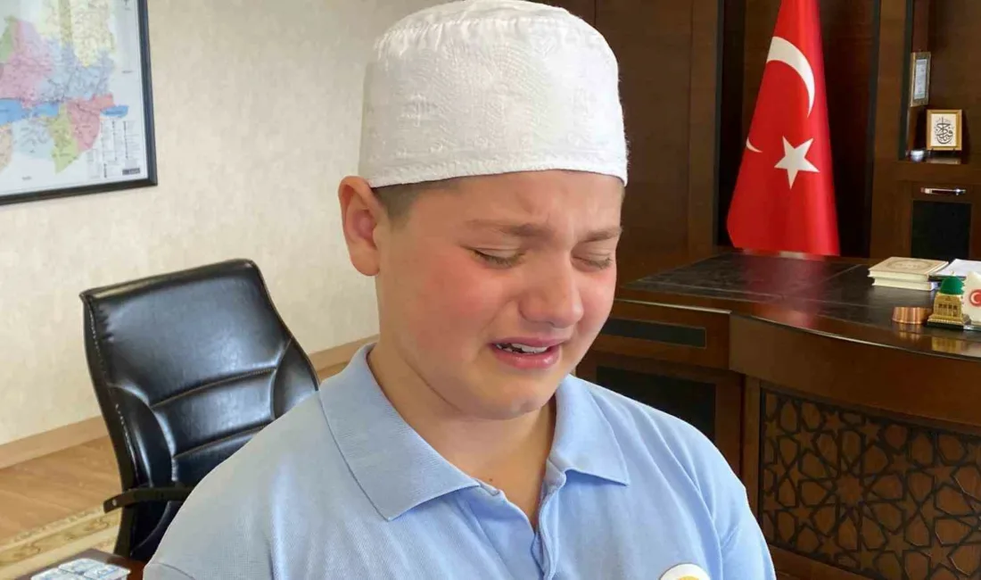 Kocaeli’de hafızlık eğitimi alan oğlu zorlanıp ağlayınca anne Büşra Keleş