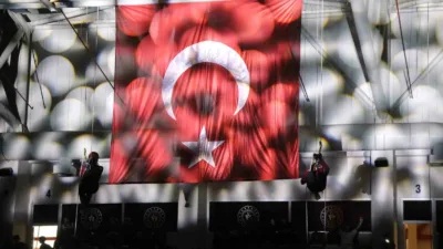 Bolu’da 19 Mayıs salon programında JAK timleri, yaklaşık 10 metre