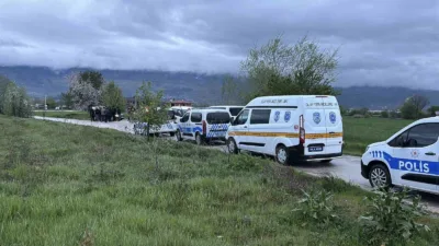 Bolu’da kimliği belirsiz kişiler tarafından konuşmak için çağrıldıkları sokakta silahlı