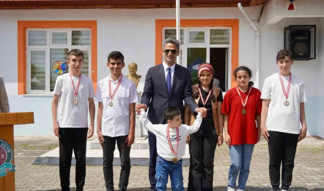 Engelliler Haftası kapsamında düzenlenen etkinlik programı yoğun katılımla gerçekleştirildi. Programa,