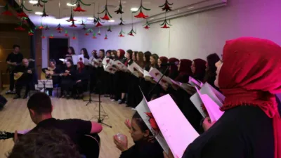 DÜZCE(İHA) – Düzce’nin Cumayeri ilçesi belediyesi tarafından düzenlenen konser programı,