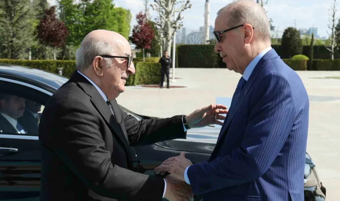 Cumhurbaşkanı Recep Tayyip Erdoğan, Cezayir Cumhurbaşkanı Abdülmecid Tebbun’u törenle karşıladı.
