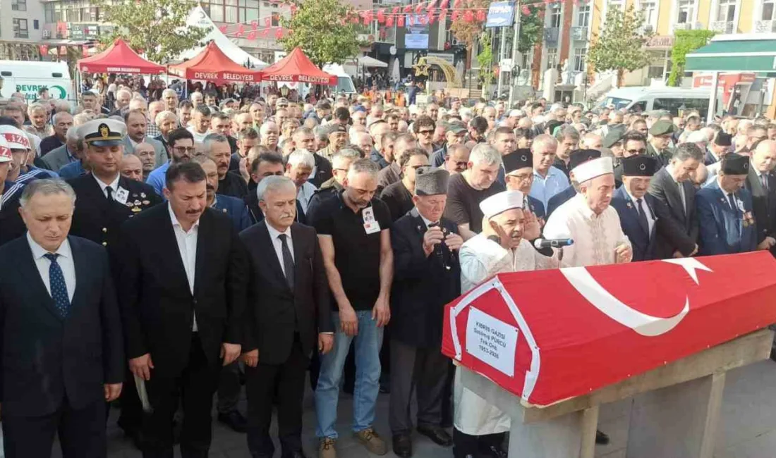 Devrekli Kıbrıs Gazisi son yolculuğuna dualarla uğurlandı Zonguldak’ın Devrek İlçesinde