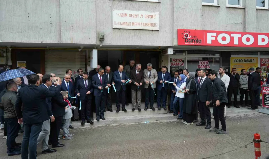 Kastamonu Kültür ve Edebiyat Derneği’nin yeni hizmet binası, düzenlenen törenle