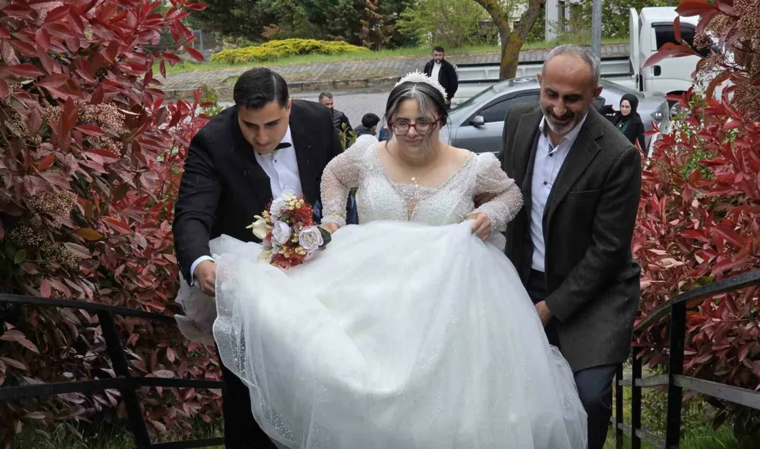 DÜZCE (İHA) – Düzce’de Down sendromlu 27 yaşındaki Elif Reçber’in,