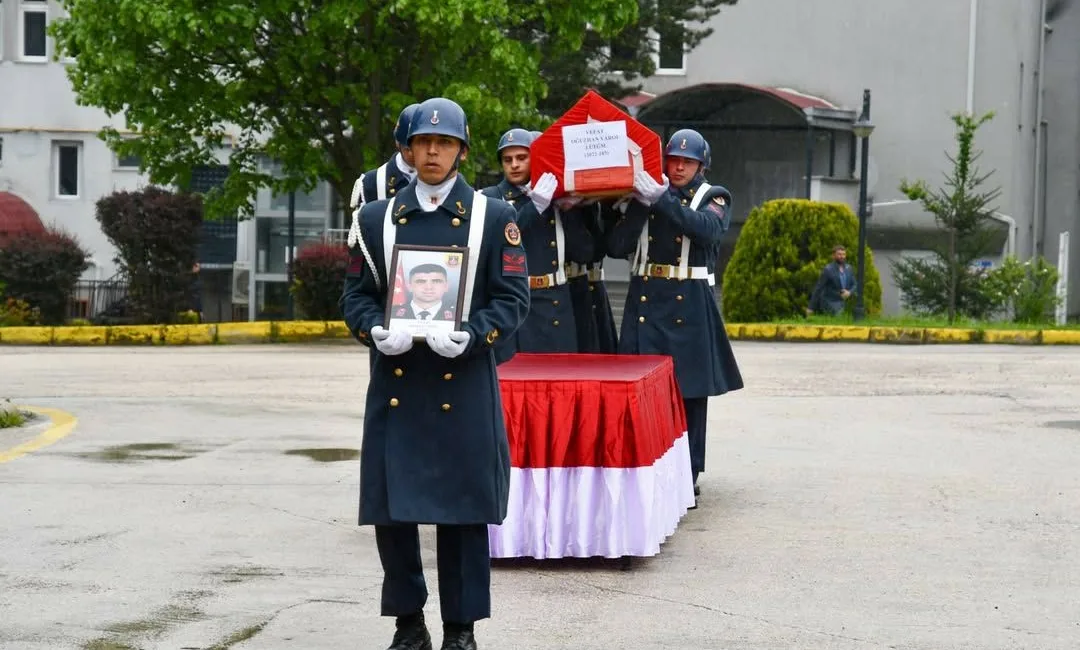 Bolu’da geçtiğimiz günlerde geçirdiği kalp krizi sonucu 27 yaşında hayatını