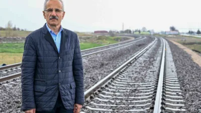 Ulaştırma ve Altyapı Bakanı Abdulkadir Uraloğlu, Mersin-Adana-Osmaniye-Gaziantep Hızlı Tren Hattı