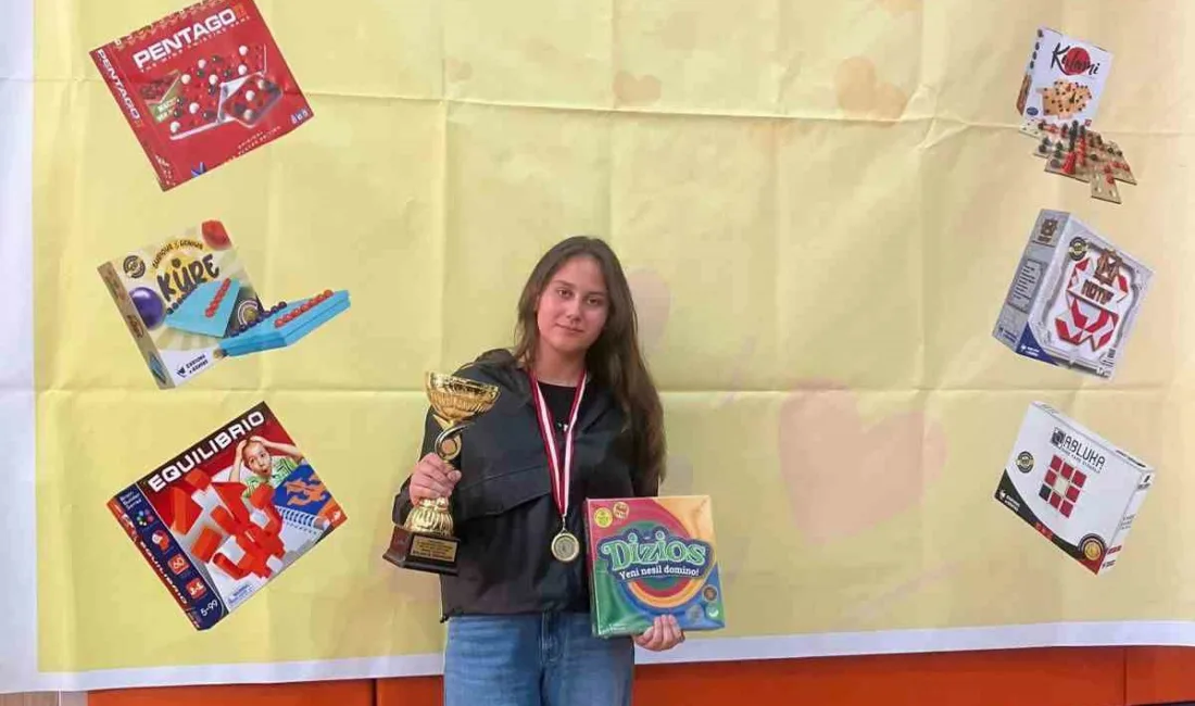 Devrekli İmam Lisesi kız öğrenci ilçeye birinciliği elde ederek döndü