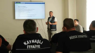 Düzce Belediyesi İtfaiye Müdürlüğü personeli doğalgaz kaynaklı yangın ve patlamalara