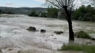 Kastamonu’nun Devrekani ilçesinde etkili olan kuvvetli sağanak sebebiyle tarım arazileri