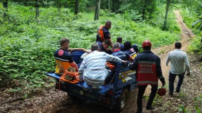 Sakarya’nın Akyazı ilçesinde kros motosikletiyle ormanlık alanda gezinirken dere yatağına