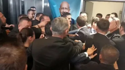 Mahkemenin mutlak butlan kararı sonrası CHP Genel Başkanlığı görevine dönen