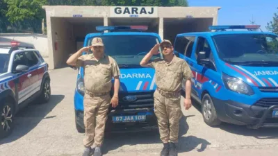 Zonguldak’ta Engelliler Haftası münasebetiyle düzenlenen etkinlikte jandarma personeli, engelli gençler