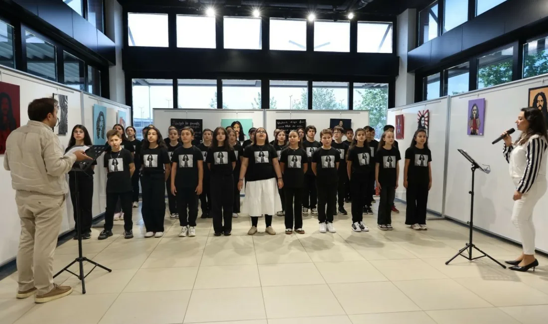 Kartepe ilçesinde ortaokul öğrencileri tarafından hazırlanan “Barış Manço” temalı sanat