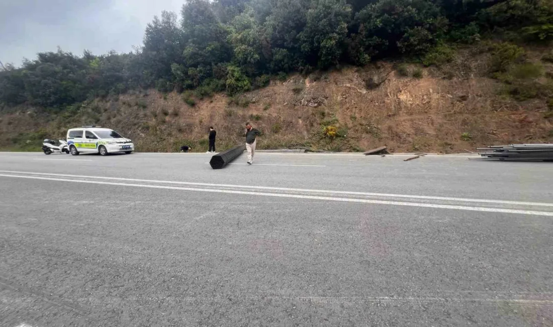 Zonguldak’ın Karadeniz Ereğli ilçesinde Organize Sanayi Bölgesi yolunda kontrolden çıkan