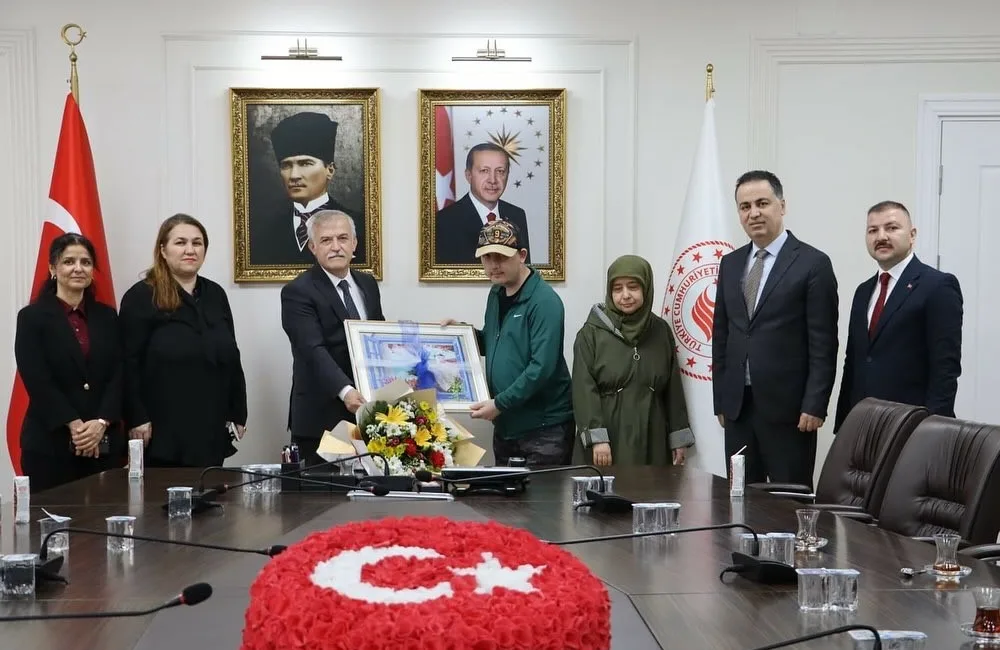 10-16 Mayıs Engelliler Haftası kapsamında Zonguldak’ta özel bireyler, STK temsilcileri