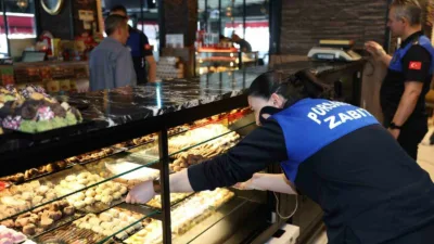 Pursaklar Belediyesi Zabıta Müdürlüğü ekipleri, Kurban Bayramı öncesinde ilçedeki tatlı
