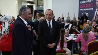 Ankara’da Pursaklar Belediye Başkanı Ertuğrul Çetin, Pursaklar Yaşam Merkezi’nde düzenlenen