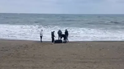 Sakarya’nın Karasu ilçesinde sahile vuran şüpheli çanta içerisinde 21,5 kilogram