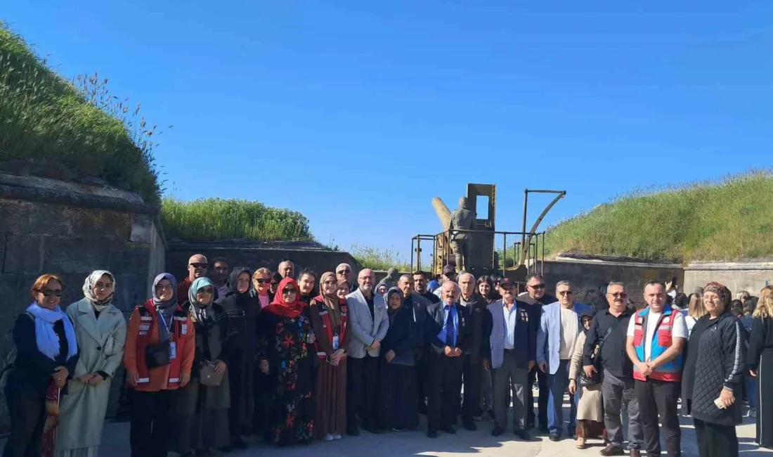 DÜZCE(İHA) –Akçakoca Kaymakamlığı öncülüğünde düzenlenen geziyle şehit aileleri ve gaziler,