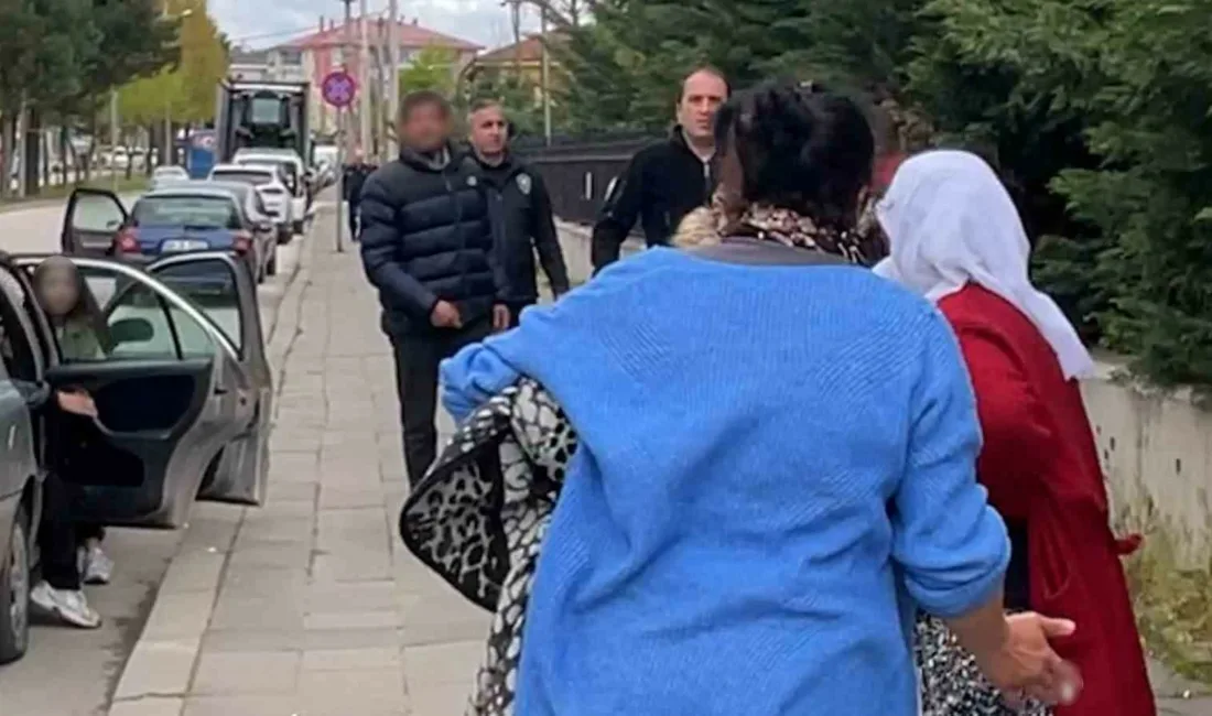 Bolu’da görülen uyuşturucu davası çıkışında ortalık karıştı. Sanık yakınları önce