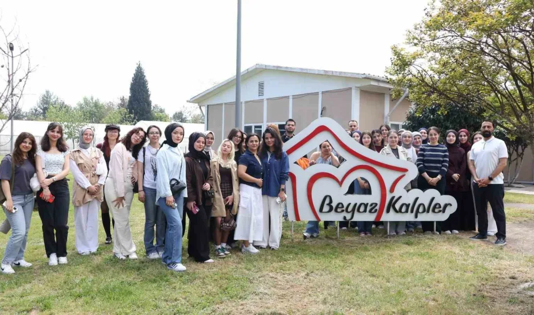 Kocaeli’de üniversite öğrencileri, Beyaz Kalpler Eğitim ve Gelişim Merkezi’nde işlenen