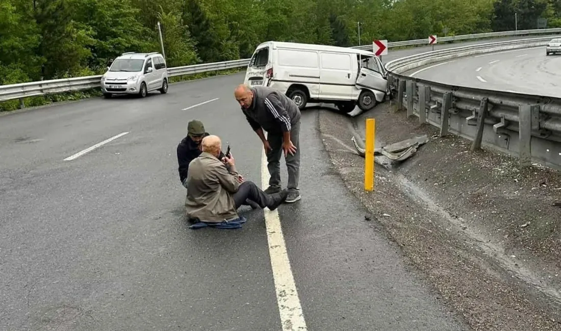 Zonguldak-Kdz. Ereğli kara yolunda etkili olan yağış kazayı beraberinde getirdi.