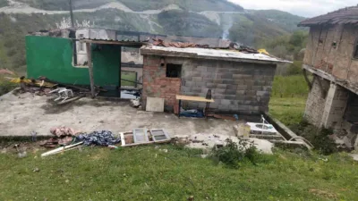 Zonguldak’ın Karadeniz Ereğli ilçesinde sobadan sıçrayan kıvılcımlar nedeniyle çıkan yangın,