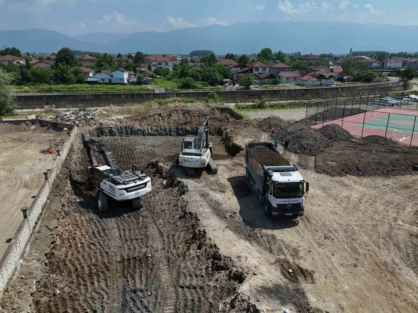 Düzce Belediye Başkanı Dr. Faruk Özlü’nün 100 projesi arasında yer