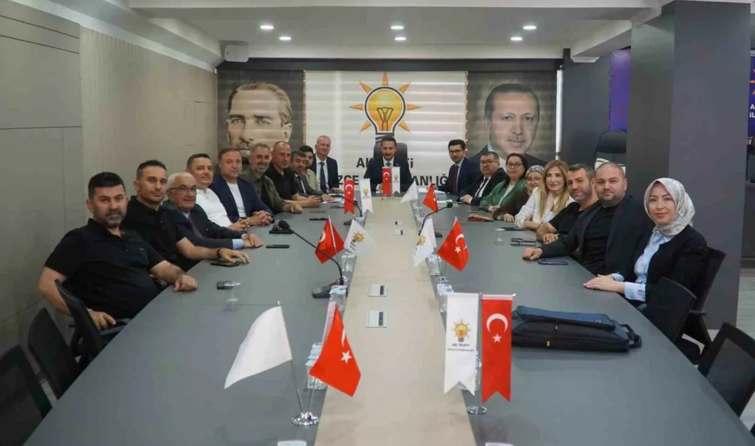 AK Parti Düzce Belediye Meclis grubu haziran ayı toplantısını gerçekleştirdi.