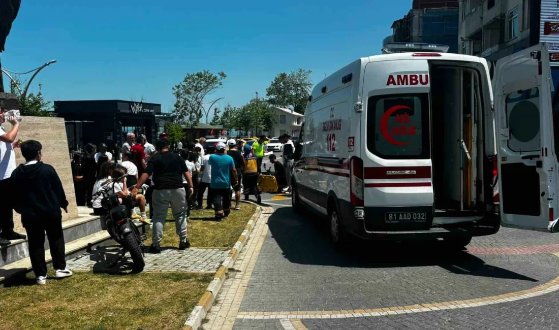 DÜZCE(İHA) – Düzce’nin Akçakoca’da ilçesi Çuhalı çarşısında kavşakta meydana gelen