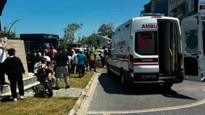 DÜZCE(İHA) – Düzce’nin Akçakoca’da ilçesi Çuhalı çarşısında kavşakta meydana gelen